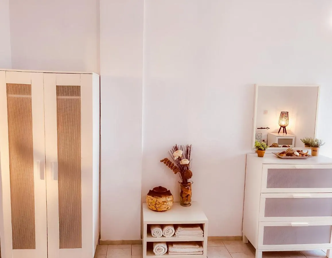 Villa Maravgia Apartment Α Akti Salonikiou Greece